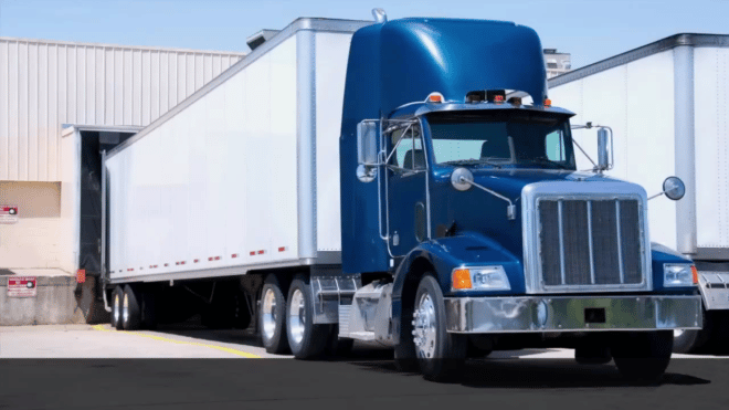 Semi-Trailer-Backing-Up-Tips-To-Prevent-Accidents